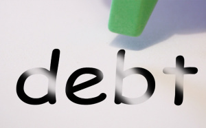 虚构债务进行虚假诉讼构成什么罪
