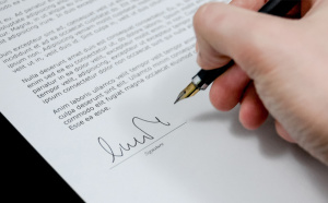 签合同但没有签手印能算是有效的合同吗？